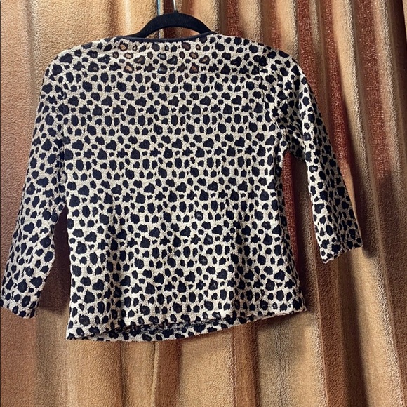 Top - Picture 2 of 5